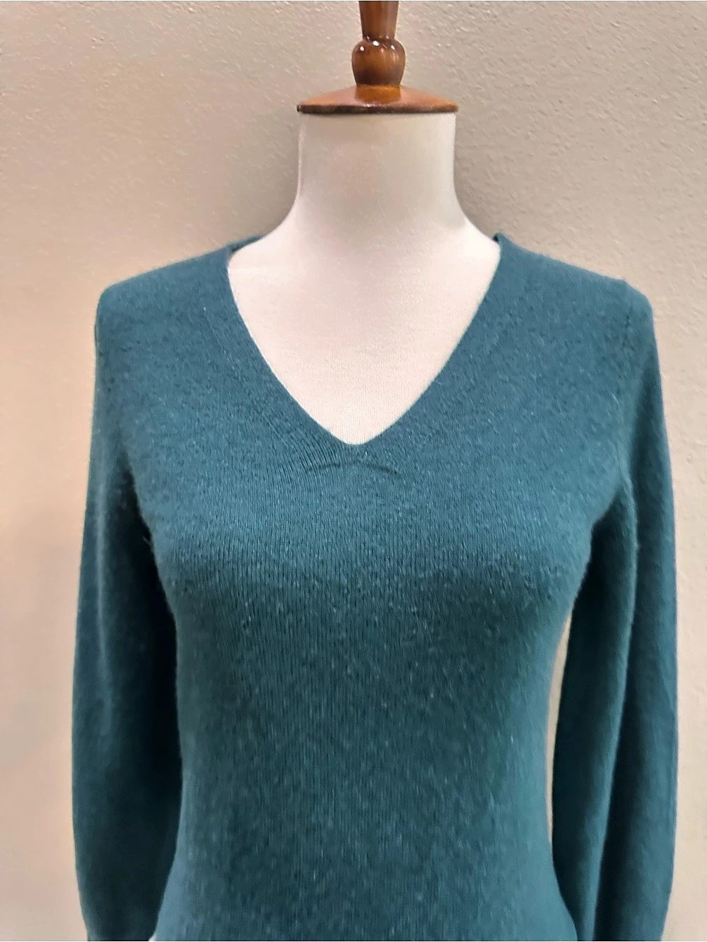 Talbots Pure Cashmere V-Neck Sweater Blue Green Petite Small - Picture 7 of 13